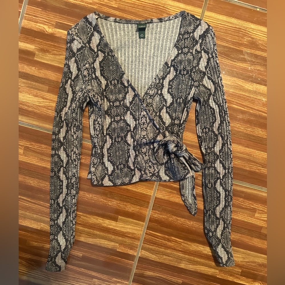 Wild Fable Black and White Wrap Blouse